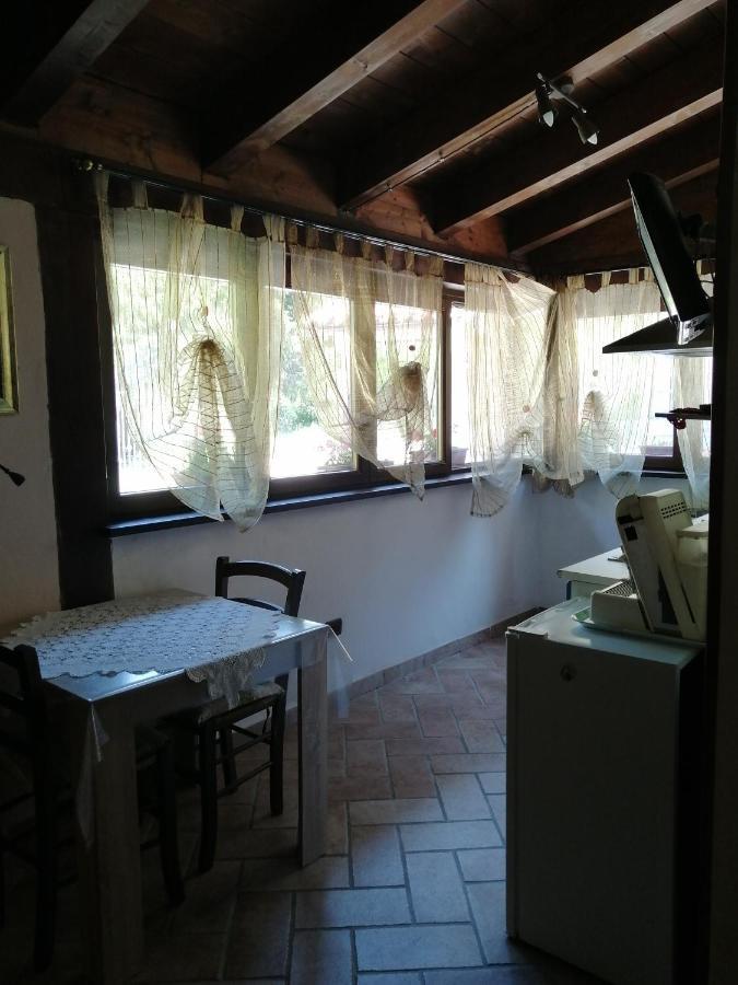 Il Castagneto Bed & Breakfast Camerino Exterior photo