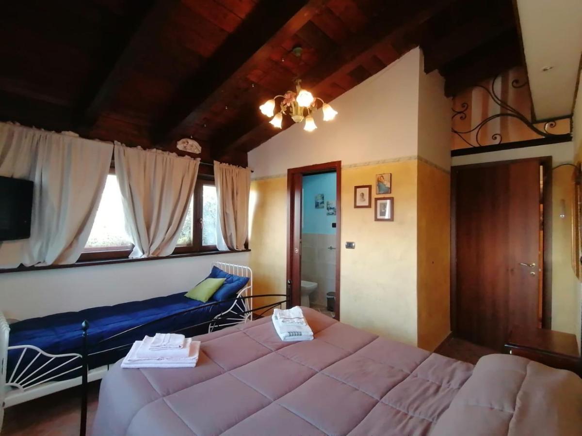 Il Castagneto Bed & Breakfast Camerino Exterior photo