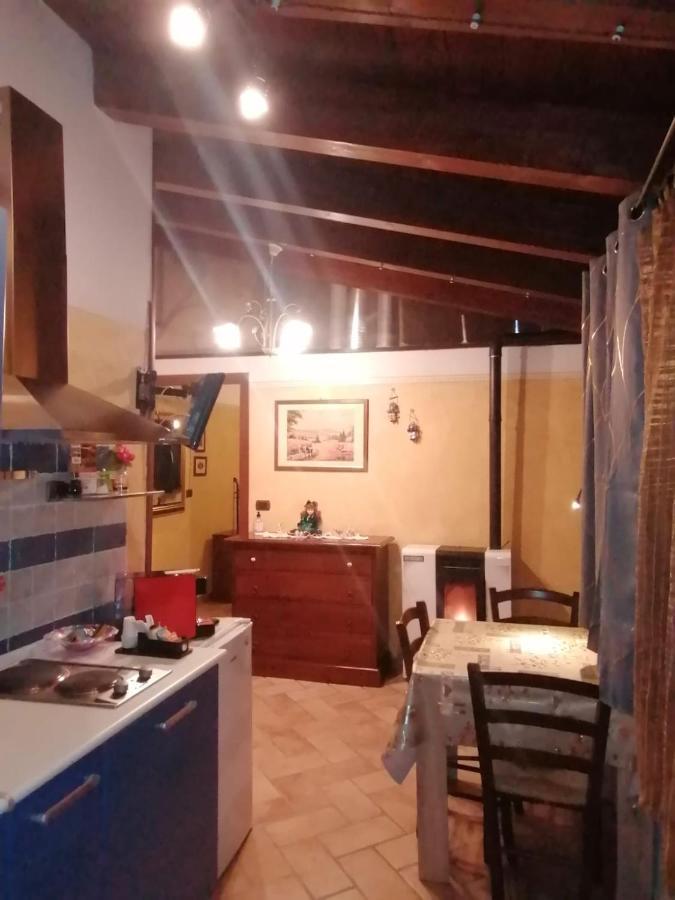 Il Castagneto Bed & Breakfast Camerino Exterior photo