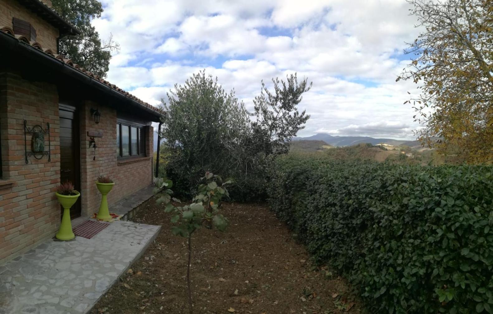 Il Castagneto Bed & Breakfast Camerino Exterior photo