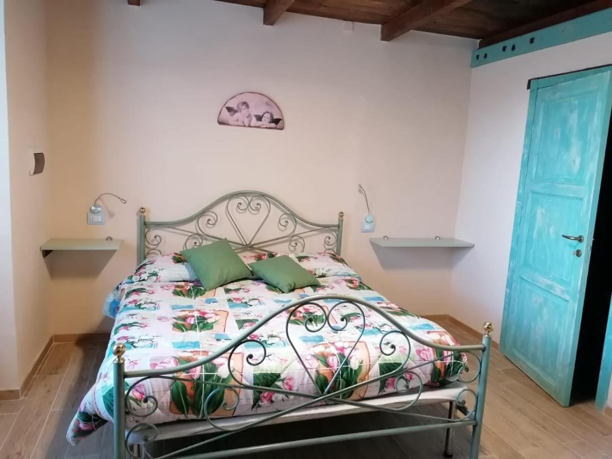 Il Castagneto Bed & Breakfast Camerino Exterior photo